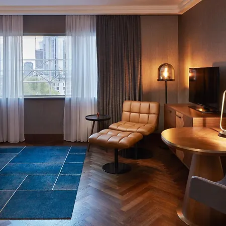 Szálloda Hilton Frankfurt Centre 5*