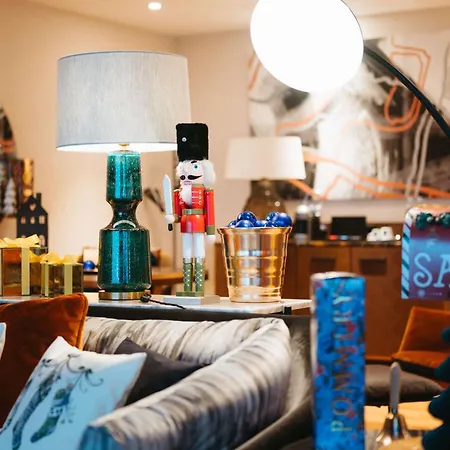 Hilton Frankfurt Centre Hotel 5*