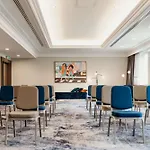 Hilton Frankfurt Centre 5*