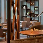 Hilton Frankfurt Centre 5*