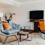Hilton Frankfurt Centre 5*
