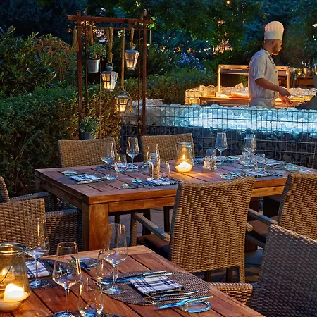 Hilton Frankfurt Centre Hotel 5*