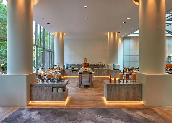 Hilton Frankfurt Centre Отель