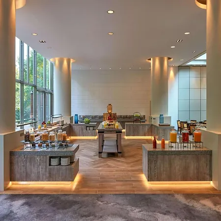 Hilton Frankfurt Centre Hotel