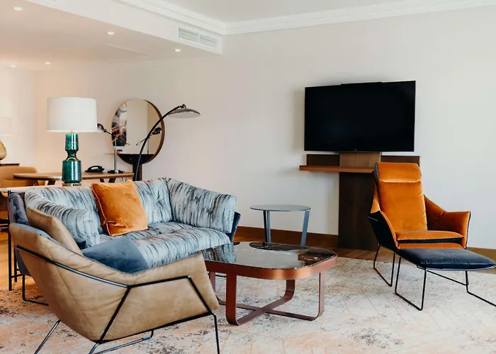 Hilton Frankfurt Centre 5*