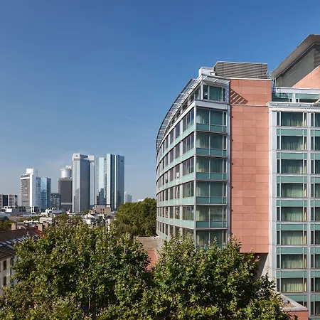 Hilton Frankfurt Centre 5* フランクフルト