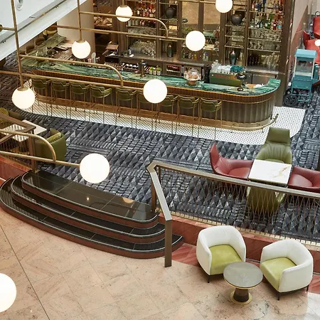 ホテル Hilton Frankfurt Centre 5*